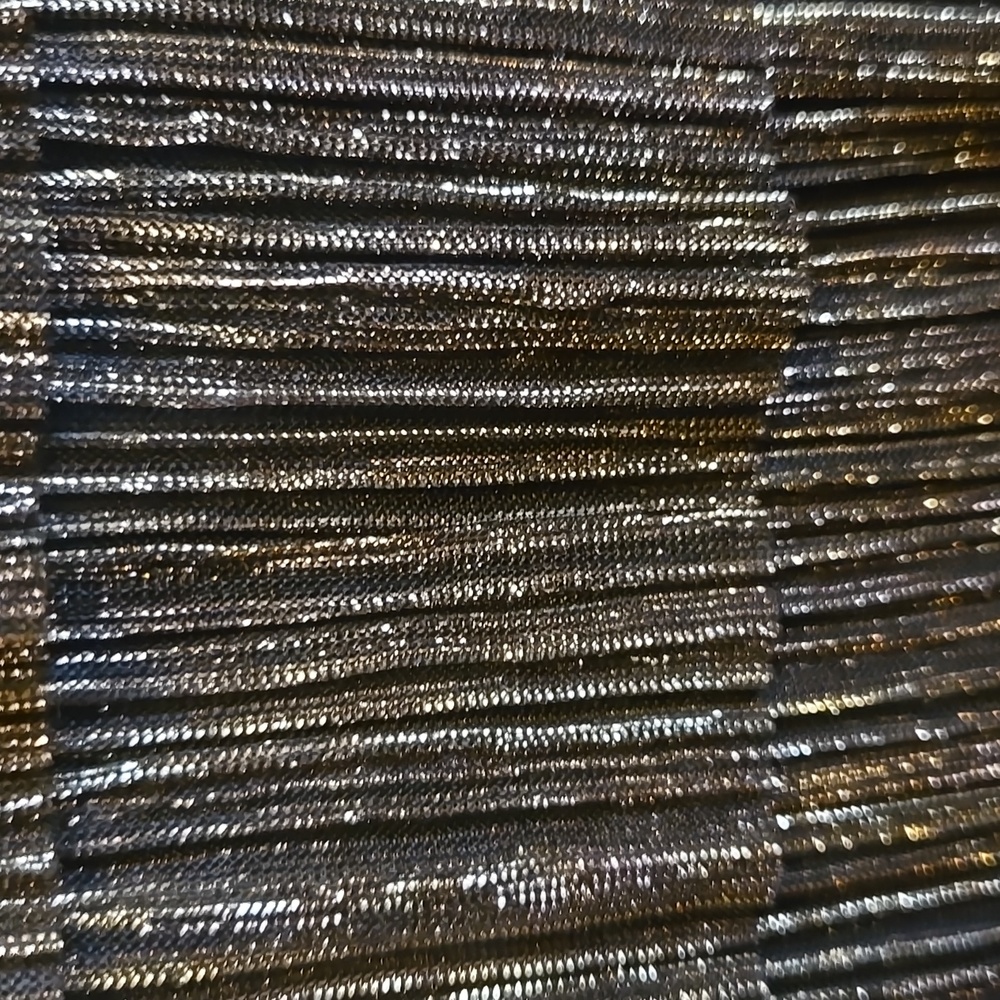 Connected-Shimmery sleeveless fitted layered gold/blk dress Sz 8 NWT. - Picture 5 of 12